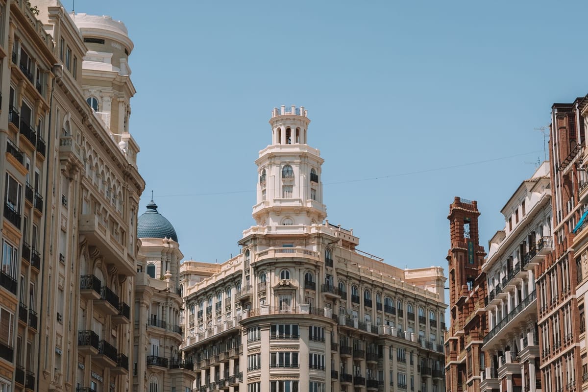 The empadronamiento in Valencia: registering with the town hall, the basis of everything