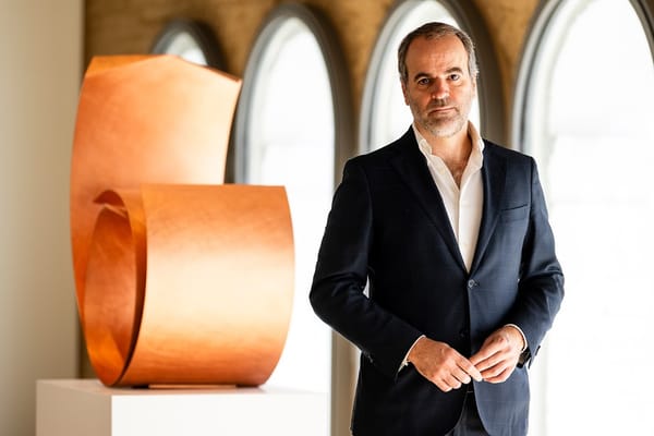 Qui est Javier Molins, le directeur artistique du Centro de Arte Hortensia Herrero ?